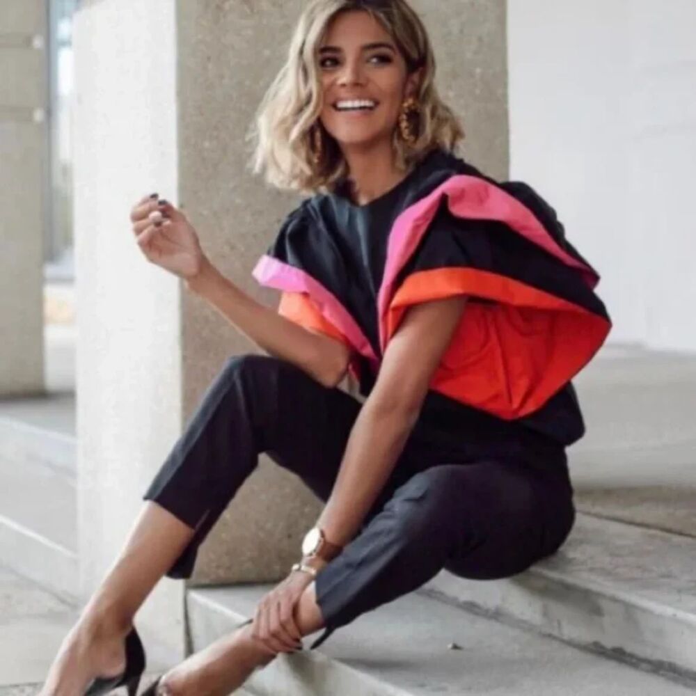 Zara Bloggers Favorite Ruffle Voluminous Sleeve Blouse Top Black Size Small